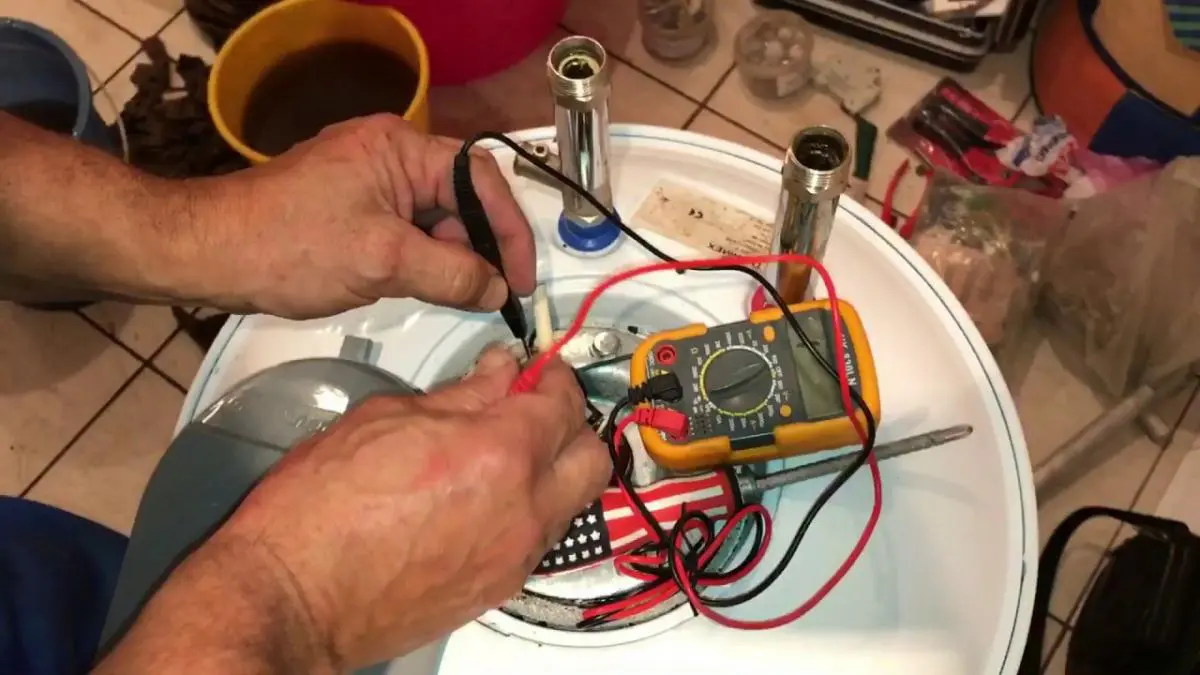 Ремонт водонагревателей Electrolux в Ейске — выгодная цена от 2370 руб., Мастер24