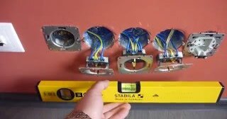 Установка розеток в Ейске в октябре