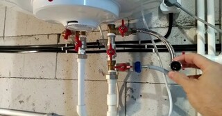 Установка накопительного водонагревателя в Ейске в октябре